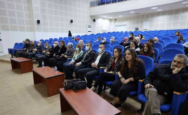 Başiskele’de özel çocuklu ailelere farkındalık eğitimi verildi