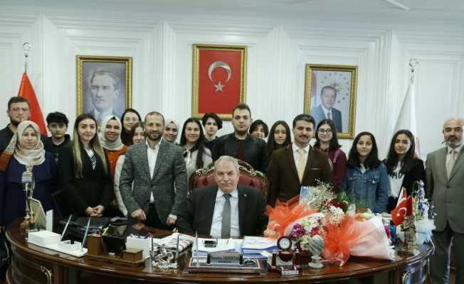 Başkan Demirtaş: “Öğrencilerimiz kendilerine sunulan imkanları fırsata çevirmeli”