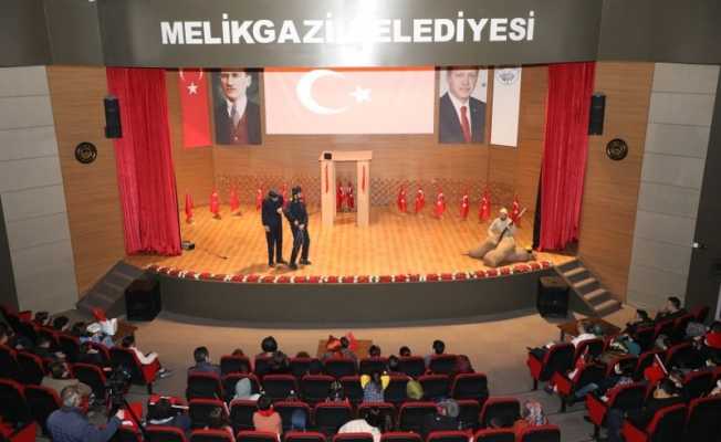 Başkan Dr. Mustafa Palancıoğlu: "Çanakkale Zaferi’nin ruhunu tiyatro ile yaşatmak istedik"