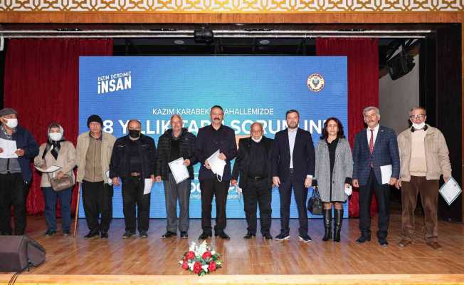 Başkan Kocaispir 28 yıllık sorunu çözdü, tapular törenle dağıtıldı