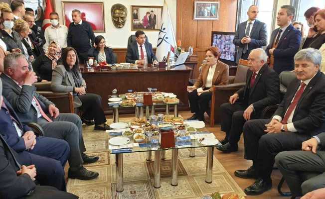 Başkan Özcan, İYİ Parti Genel Başkanı Akşener’i ağırladı