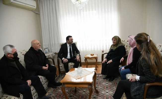 Başkan Özlü, yaşlı bireylerin taleplerini dinledi