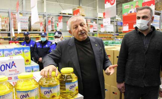 Başkan Sarı’dan marketlerde ’ayçiçeği yağı stokçuluğu’ ve ’fahiş fiyat’ denetimi
