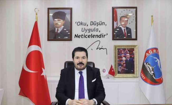 Başkan Sayan: “En büyük hayalim gençlerin eğitim göreceği medreseler inşa etmek”