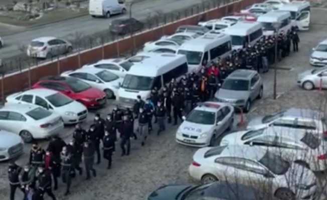 ’Bataklık’ operasyonunda gözaltına alınan 52 şüpheli adliyeye sevk edildi