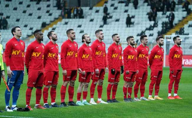Berna Gözbaşı: “Daha güzel günler göreceğiz” Berna Gözbaşı: “Daha güzel günler göreceğiz”