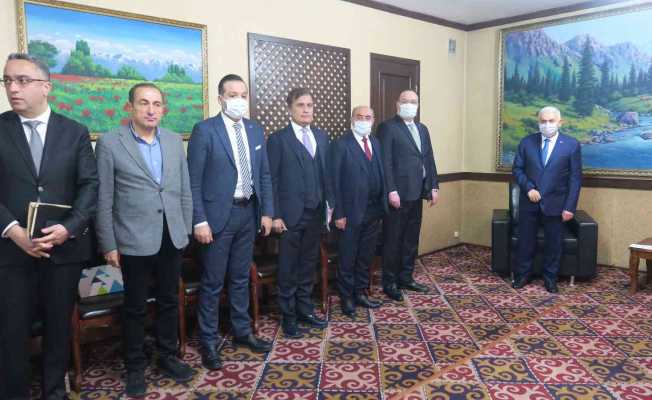 Binali Yıldırım: “İpek Yolu ortak koridorunun geliştirilmesi öncelikli amacımızdır”