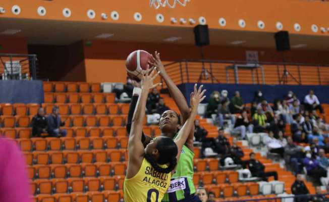 Bitci Kadınlar Türkiye Kupası: Nesibe Aydın: 66 - Fenerbahçe Safiport: 74