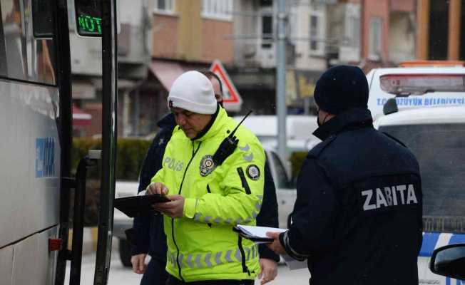 Bozüyük’te işçi servis araçları denetlendi