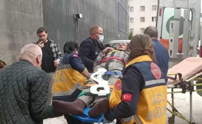 Budama yaptığı ağaçtan düşen vatandaş yaralandı