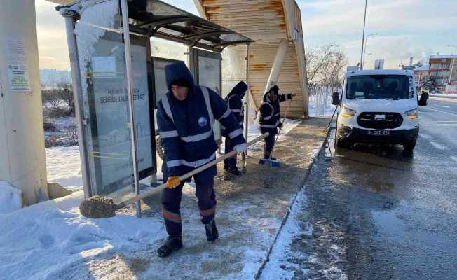 Büyükçekmece kar yağışına teslim olmadı