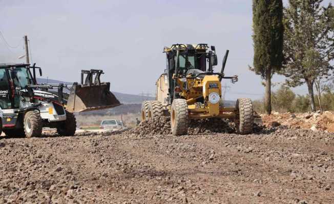 Çamlıyayla’da yeni yollar açılıyor