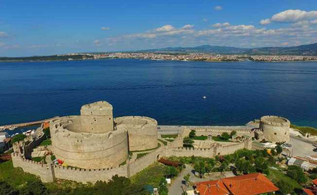 Namazgah Tabyasının sur duvarları restore ediliyor