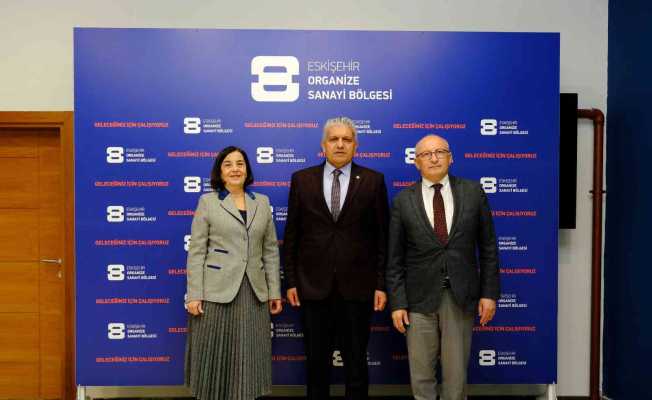 CHP Eskişehir milletvekilleri Başkan Küpeli’yi ziyaret etti
