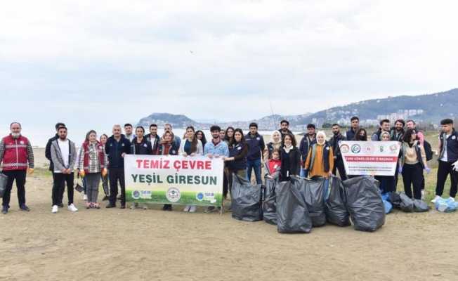 Çöpten ihtiyaç sahiplerinin sağlık giderleri karşılanacak