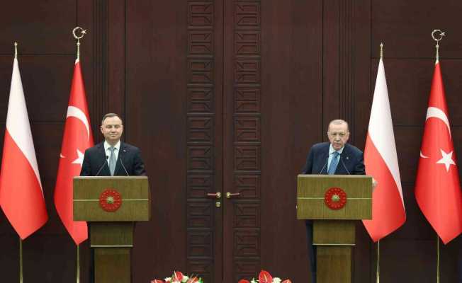 Cumhurbaşkanı Erdoğan: "Savaşın sona erdirilmesi için diplomatik çabalar hızlanmalı"