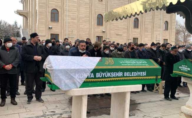 Damadı tarafından bıçaklanarak öldürülen kadın toprağa verildi