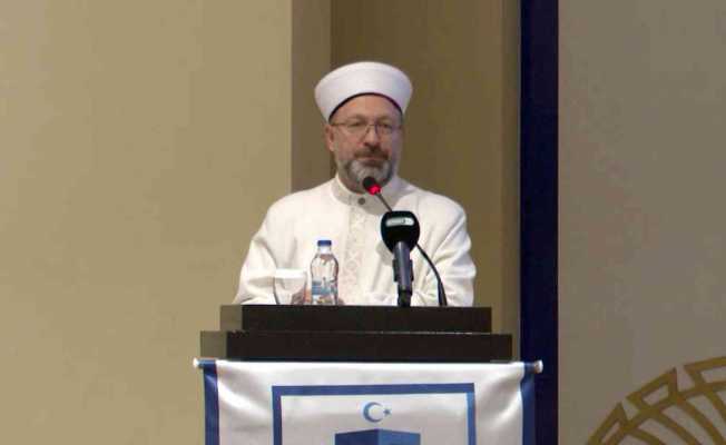 Diyanet İşleri Başkanı Erbaş, şehit aileleri ve gazilerle bir araya geldi