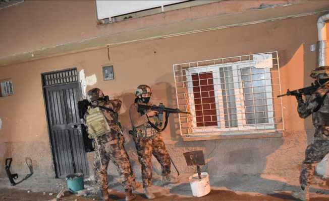 Diyarbakır’da 29 adrese eş zamanlı terör operasyonu: 25 gözaltı