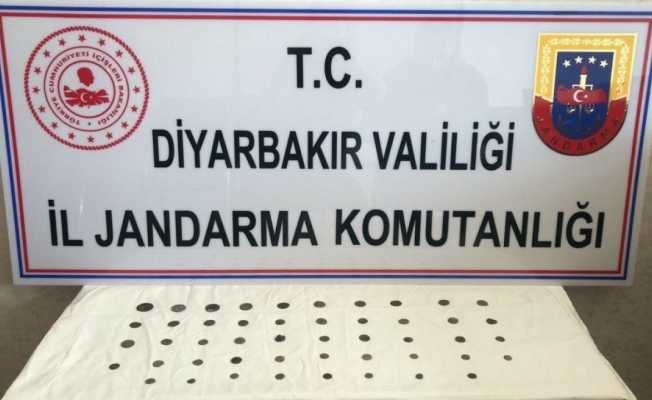 Diyarbakır’da 48 adet bronz sikke ele geçirildi