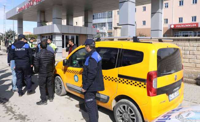 Diyarbakır’da korsan taksi ve servis denetimi