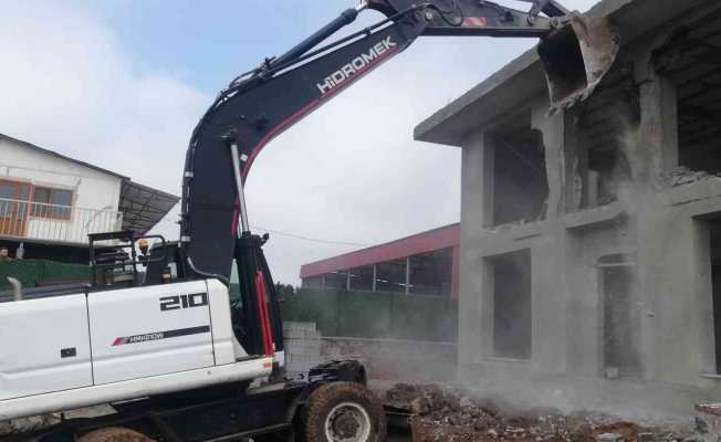 Diyarbakır’da zabıta ekipleri kaçak yapılara geçit vermiyor