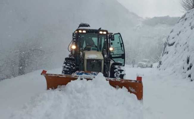 Düzce’de 69 köy yolu ulaşıma kapandı