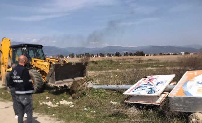 Edremit Belediyesi görüntü kirliliğine müdahale ediyor