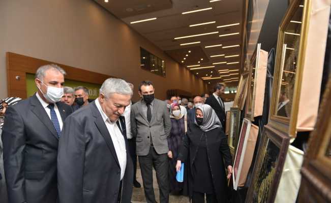 Elazığ’da hasta ve yakınlarının yaptığı el emekleri görücüye çıktı