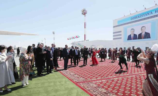Erdoğan, Ürgenç Havaalanı’nda törenle karşılandı