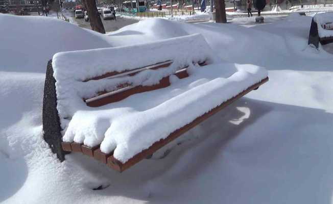 Erzurum baharda kara teslim