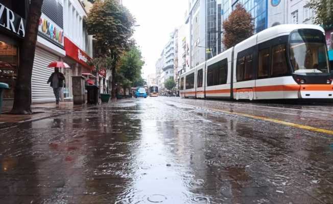 Eskişehir’de aralıklı sağanak yağış bekleniyor