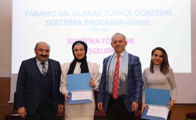 ESOGÜ TÖMER’de ‘Yabancı Dil Olarak Türkçe Öğretimi’ sertifika töreni