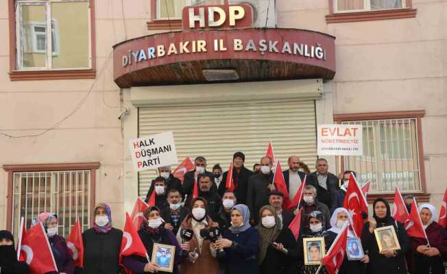 Evlat nöbetindeki ailelerden CHP Lideri Kılıçdaroğlu’na tepki