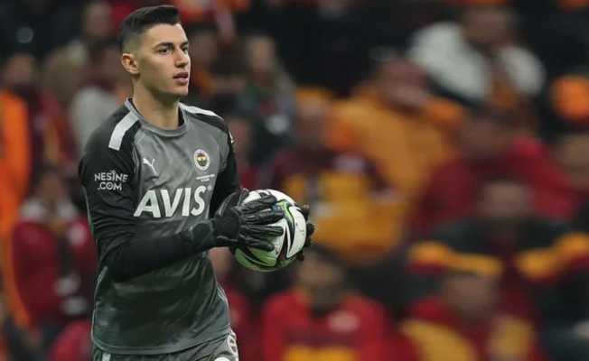 Fenerbahçe Berke Özer ile yeni sezonda yolların ayıracak