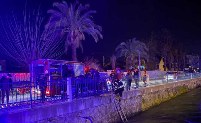 Fethiye’de su kanalına düşen 2 kadını itfaiye kurtardı