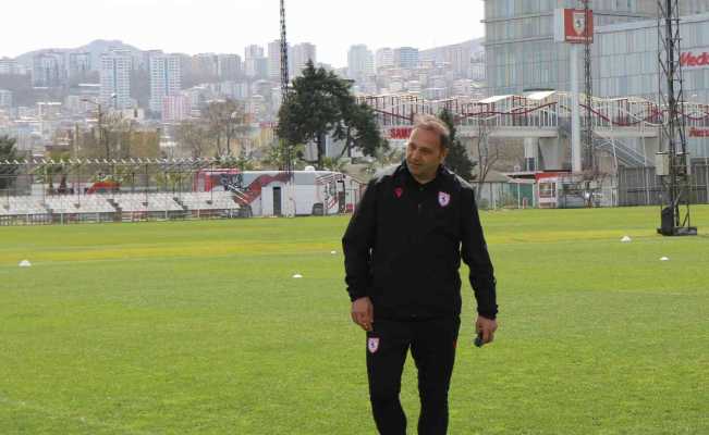 Fuat Çapa: "Bandırmaspor maçından güzel bir sonuçla ayrılmak istiyoruz"
