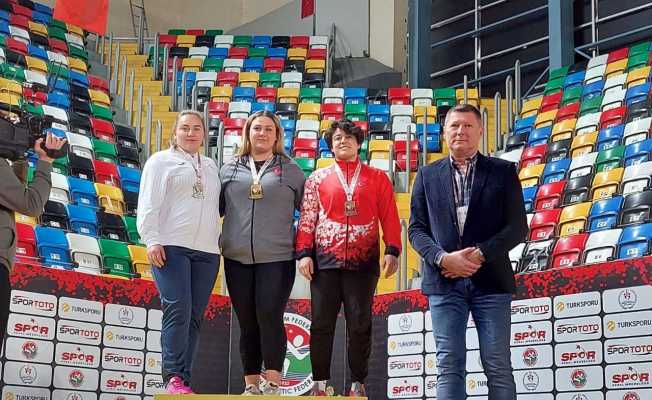 GAÜN öğrencisi milli sporcudan büyük başarı