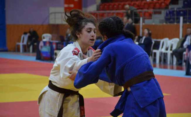 Gençler Türkiye Judo Şampiyonası Ordu’da başladı