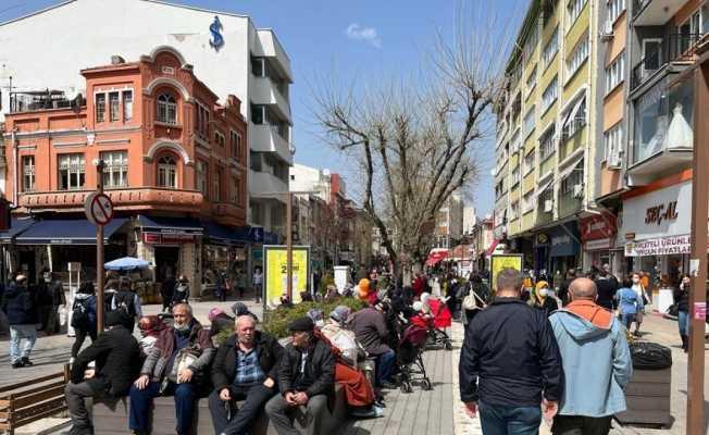 Güneşi gören kendini dışarı attı