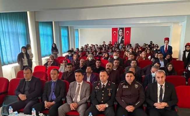 Güroymak’ta 12 Mart İstiklal Marşı´nın Kabulü ve Mehmet Akif Ersoy´u Anma programı