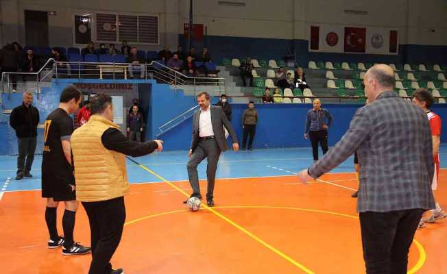 Gürsu’da futsal turnuvası heyecanla başladı