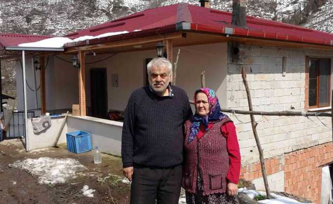 Heyelan umutlarını yok etti: 3 ay önce taşındıkları yeni evlerini boşalttılar