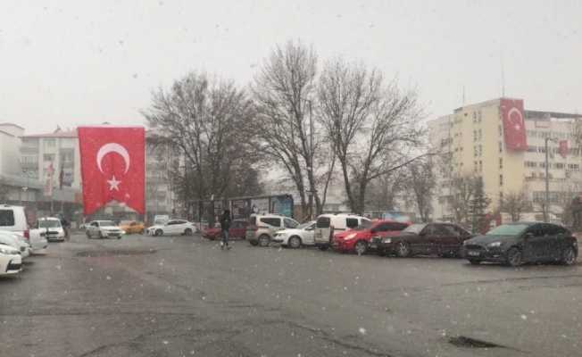 Iğdır’da kar yeniden başladı