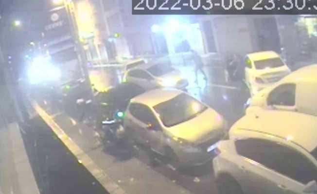 Kadıköy’de polis ile korsan taksici arasında nefes kesen kovalamaca
