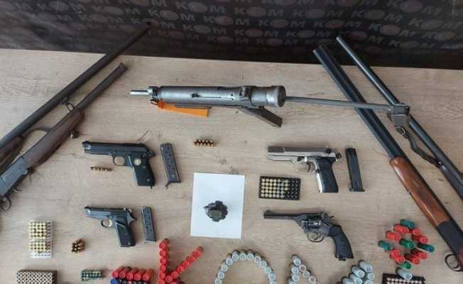 Kahramanmaraş’ta silah tacirlerine operasyon