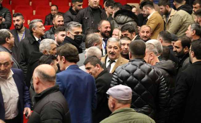 Kahveciler odası seçimlerinde gerginlik