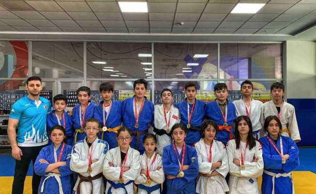 Kars “Anadolu Yıldızlar Ligi” Judo müsabakaları tamamlandı