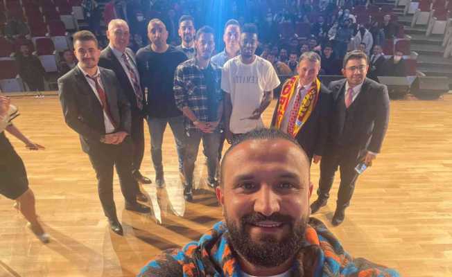 Kayserispor’dan öğrencilere jest