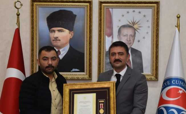 Kırıkkale’de gazi jandarma uzman çavuşa devlet övünç madalyası ve beratı verildi